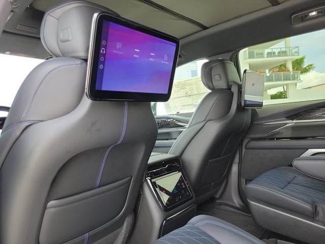 2026 Cadillac ESCALADE IQL Sport