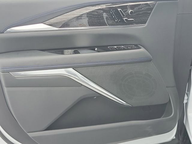 2026 Cadillac ESCALADE IQL Sport