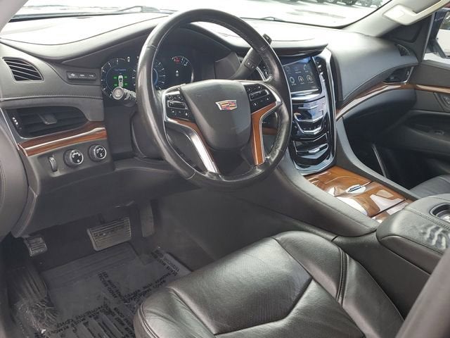 2017 Cadillac Escalade Luxury