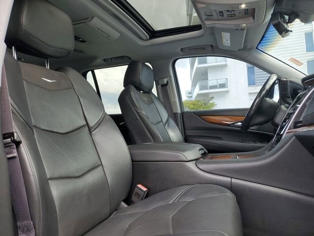 2017 Cadillac Escalade Luxury