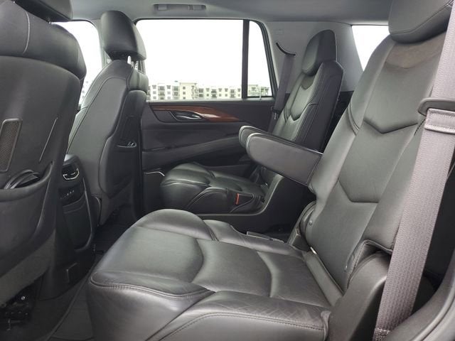 2017 Cadillac Escalade Luxury