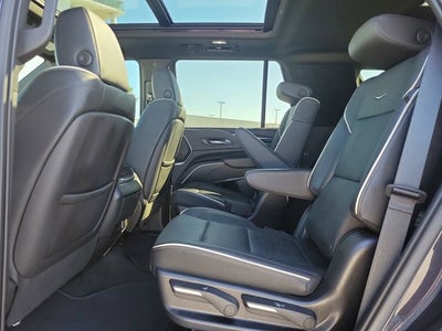 2022 Cadillac Escalade Sport