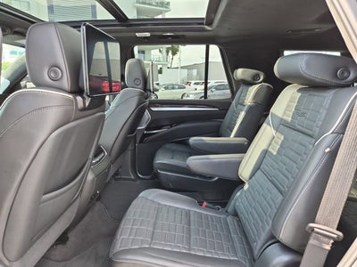 2025 Cadillac Escalade Sport Platinum