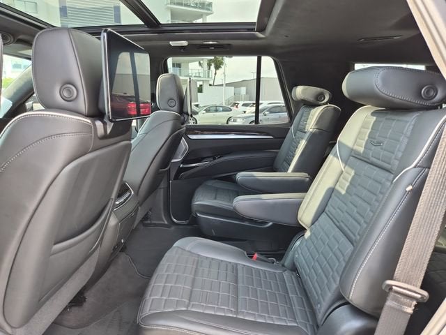 2025 Cadillac Escalade Sport Platinum