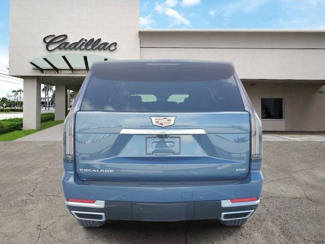 2026 Cadillac Escalade Luxury