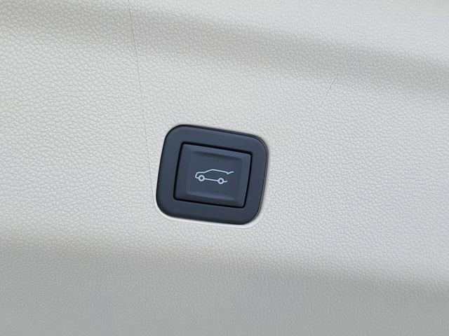 2026 Cadillac Escalade Platinum Luxury