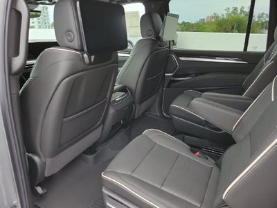 2026 Cadillac Escalade ESV Luxury