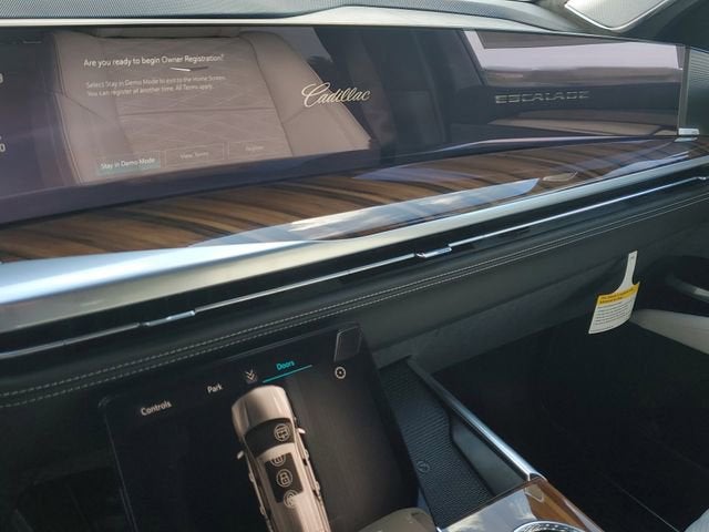 2026 Cadillac Escalade ESV Platinum Sport