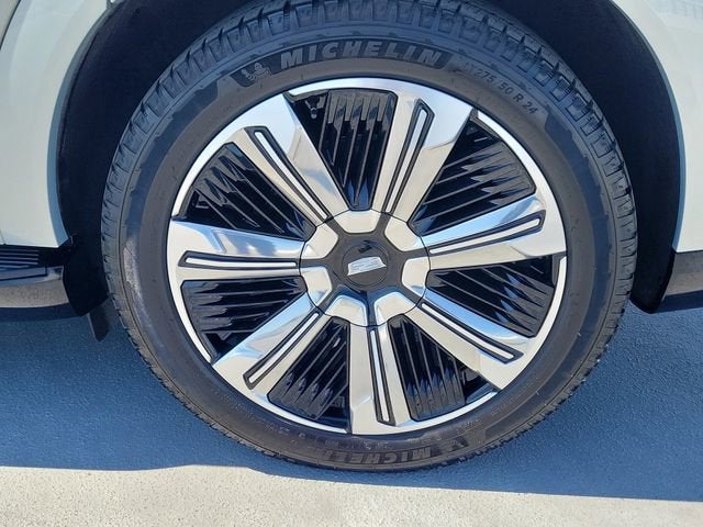 2025 Cadillac ESCALADE IQ Luxury 1