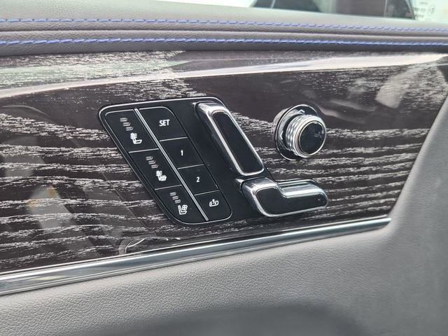2025 Cadillac ESCALADE IQ Luxury 1