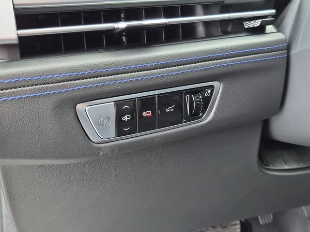 2025 Cadillac Escalade IQ Luxury 1 - Photo 23