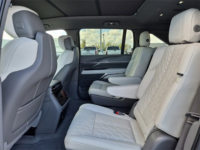 2025 Cadillac ESCALADE IQ Luxury 1