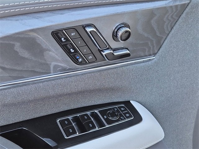 2025 Cadillac ESCALADE IQ Luxury 1