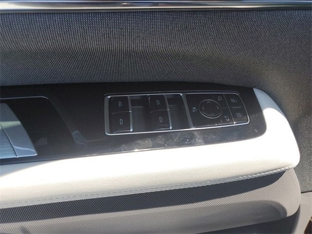 2025 Cadillac ESCALADE IQ Luxury 1