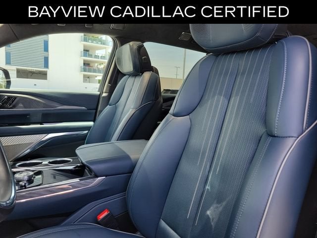 2025 Cadillac ESCALADE IQ Luxury 2