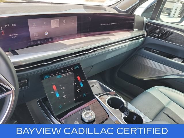 2025 Cadillac ESCALADE IQ Luxury 2
