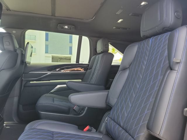 2026 Cadillac ESCALADE IQ Sport