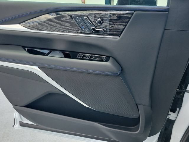 2026 Cadillac ESCALADE IQ Sport