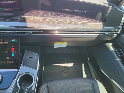 2026 Cadillac ESCALADE IQ Sport