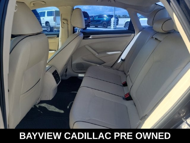 2017 Volkswagen Passat 1.8T SE