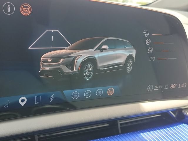2026 Cadillac OPTIQ Luxury