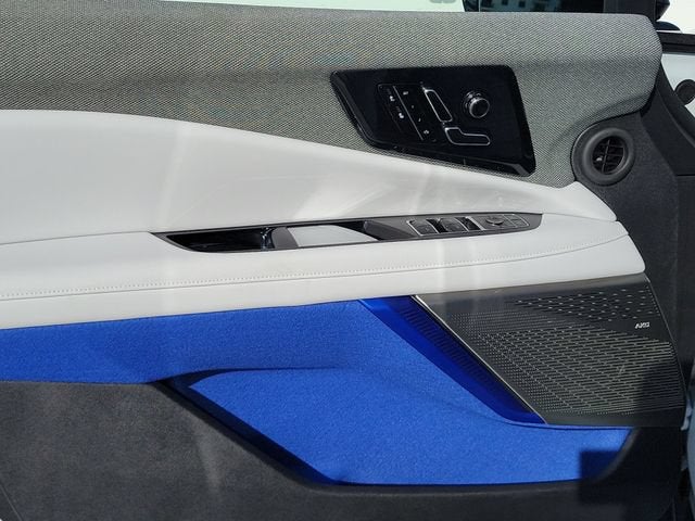 2027 Cadillac OPTIQ Luxury