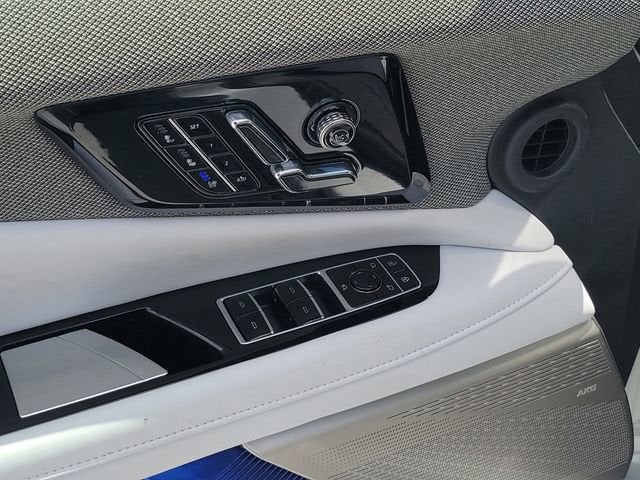 2026 Cadillac OPTIQ Premium Luxury