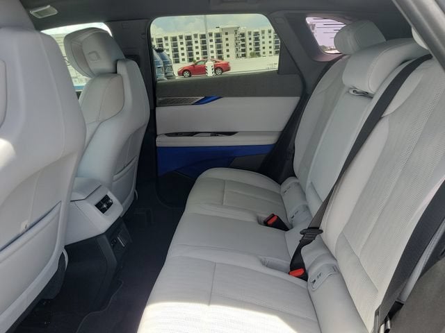 2027 Cadillac OPTIQ Premium Luxury