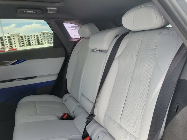 2027 Cadillac OPTIQ Premium Luxury