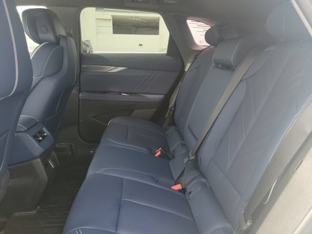2027 Cadillac OPTIQ Premium Sport - Photo 17