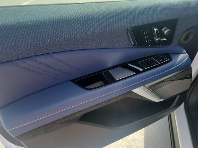 2027 Cadillac OPTIQ Premium Sport - Photo 20