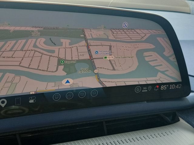 2027 Cadillac OPTIQ Premium Sport - Photo 32