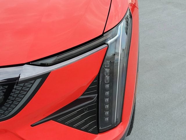 2025 Cadillac OPTIQ Sport 2
