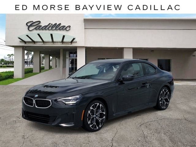 2025 BMW 2 Series 230i Coupe's photo