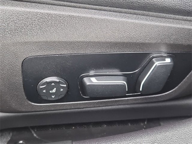 2024 BMW 3 Series 330i