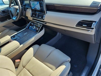 2024 Lincoln Navigator L Reserve