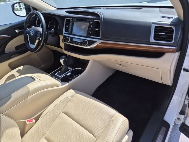 2017 Toyota Highlander Limited