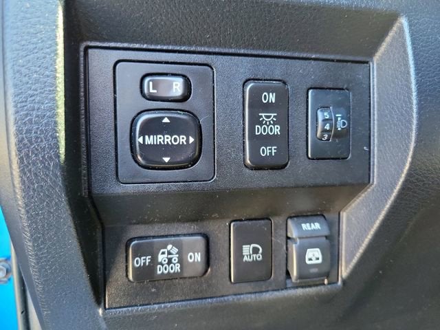 2018 Toyota Tundra 4WD SR5