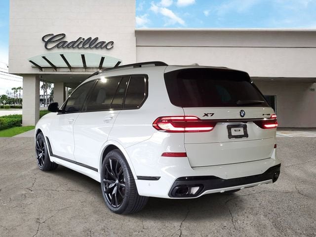 2023 BMW X7 xDrive40i