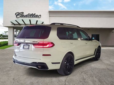 2023 BMW X7 xDrive40i