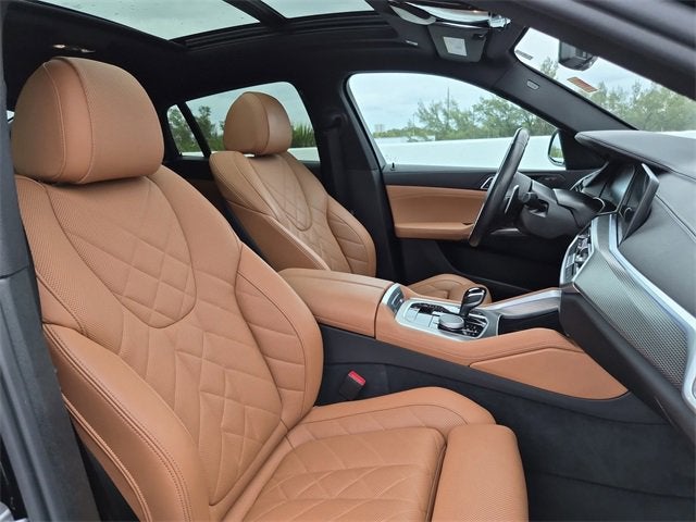 2023 BMW X6 xDrive40i