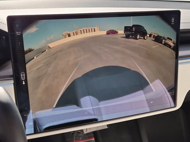 2022 Tesla Model S Plaid