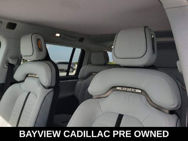 2023 RIVIAN R1S Adventure