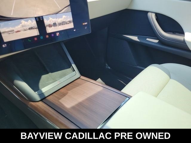 2023 Tesla Model X Base