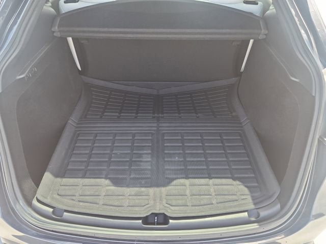 2024 Tesla Model Y Performance