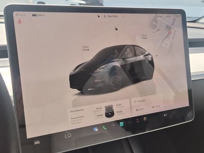 2024 Tesla Model Y Performance