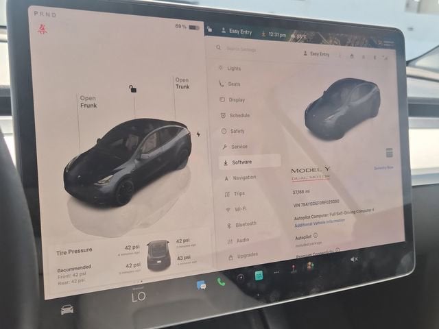 2024 Tesla Model Y Performance