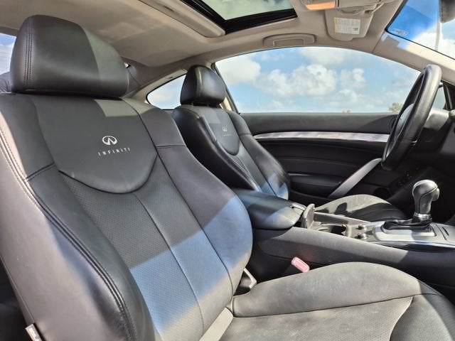 2014 INFINITI Q60 Coupe Journey