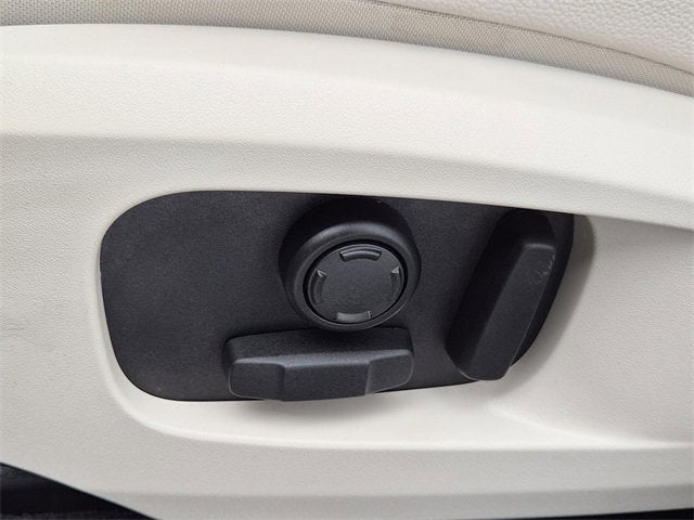 2025 Jaguar F-PACE R-Dynamic S