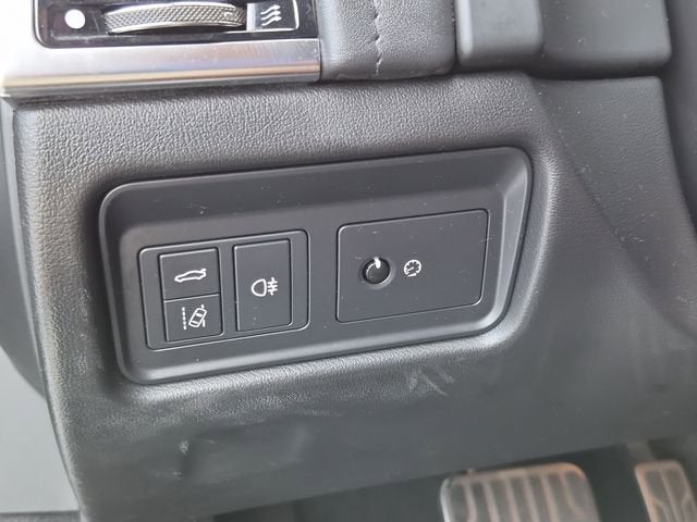 2019 Jaguar F-TYPE SVR